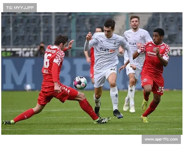 门兴格拉德巴赫主场迎战勒沃库森，保级压力与欧冠资格争夺的战术博弈